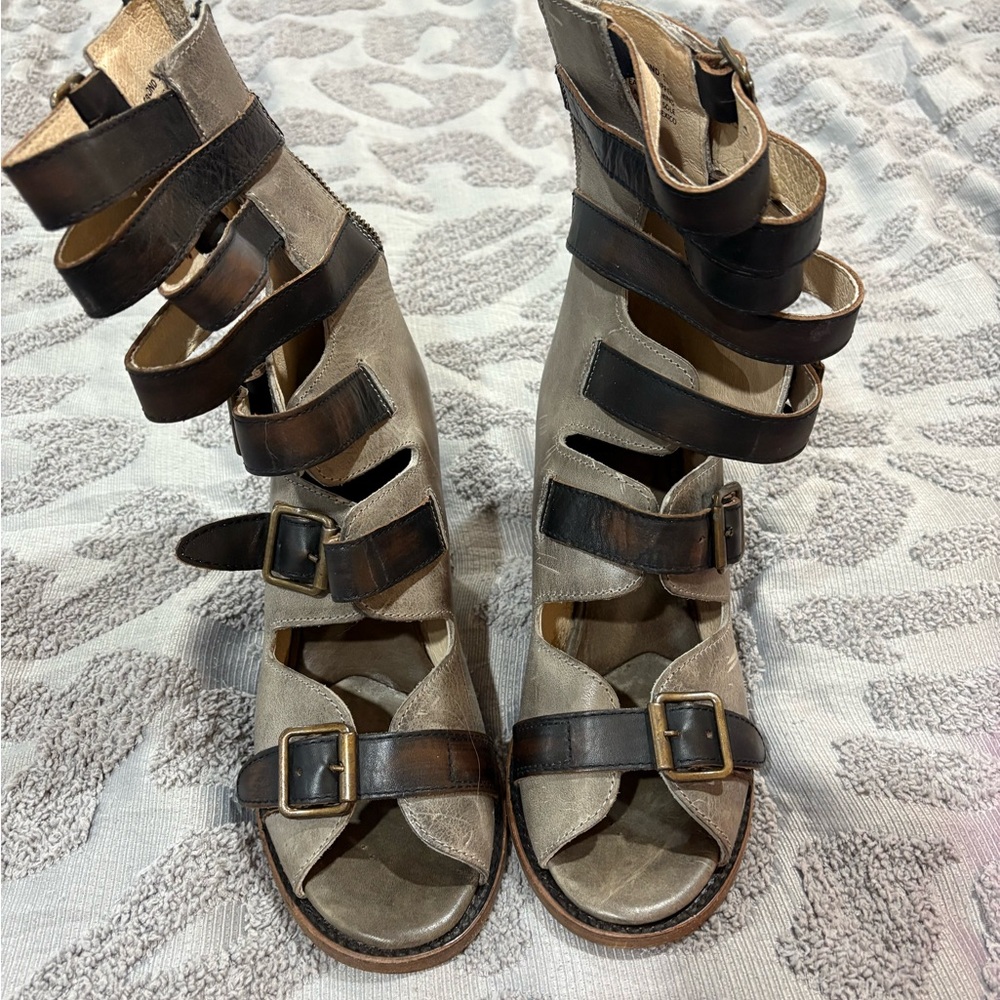 Freebird Women's Sandals in Brown and Tan